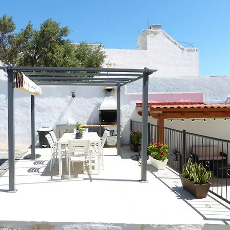 Вилла Con Piscina Jardin Privado By Lightbooking
