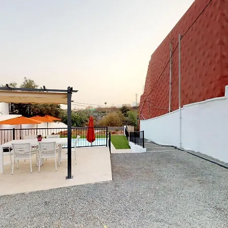 Con Piscina Jardin Privado By Lightbooking Вилла